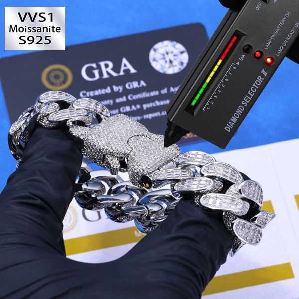 18mm S925 Silver Moissanite Cuban Link Bracelet