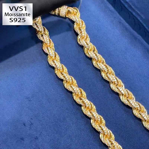 12mm Moissanite Exquisite Socket Design Diamond Twist Chain