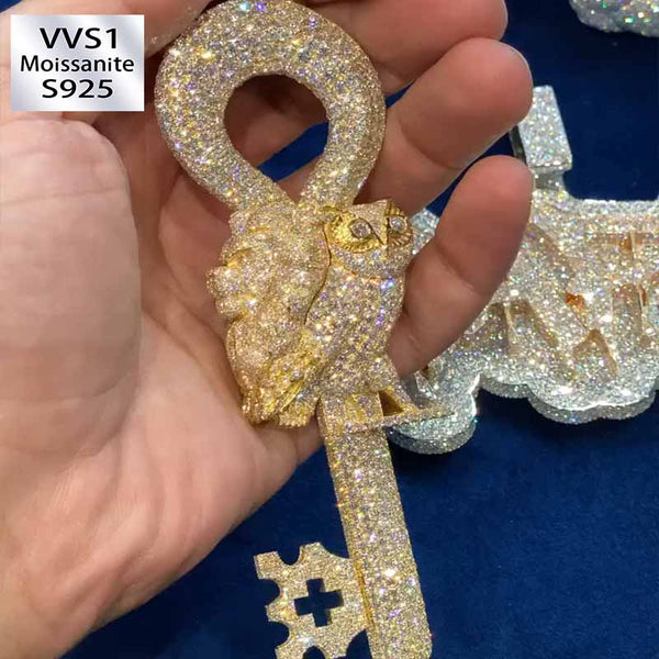 S925 Moissanite Double-Sided Diamond Key Pendant