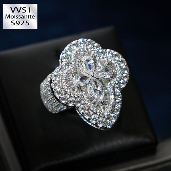 Moissanite Luxury Shaped Four-Leaf Clover Ring