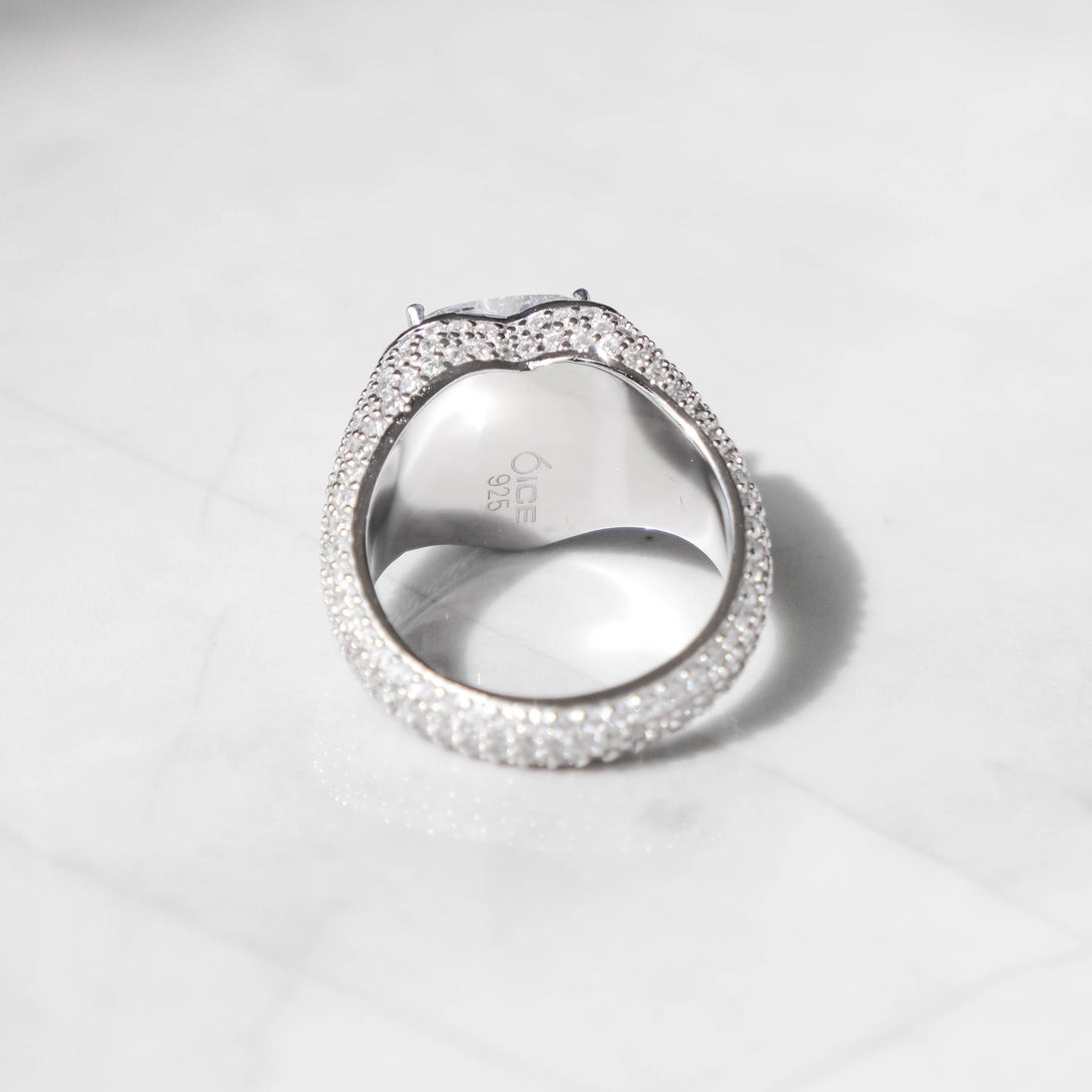 Clustered Heart Ring White Gold - 6IX ICE